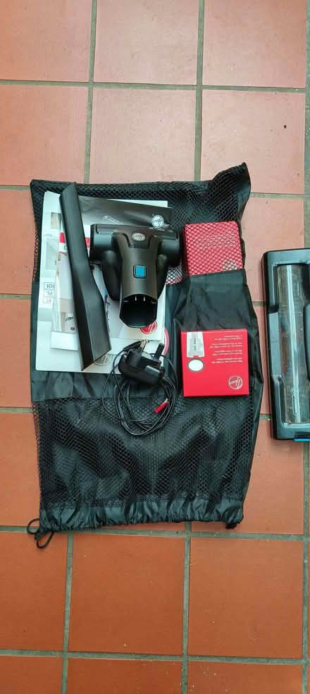 Photo of free Hoover H-FREE 500 cordless vacuum cleaner (Surrenden BN1) #2