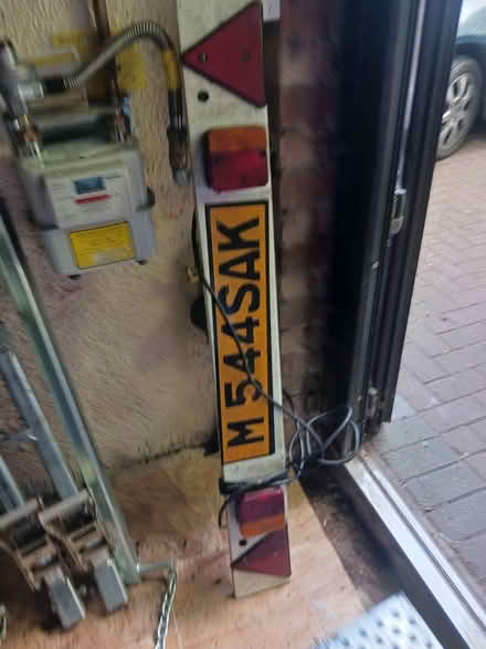 Photo of free towing light bar (Birmingham New Road WV4) #1