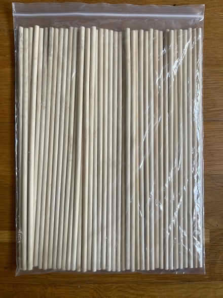 Photo of free Approx 40 cake dowels / wood sticks (Muswell Hill N10) #1