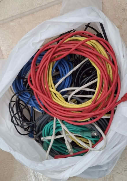 Photo of free bag of ethernet / RJ45 cables plus a few mains cables. (New Mills SK22) #1