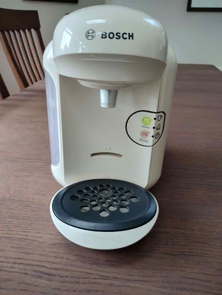 Photo of free Tassimo coffee machine (Leyland PR25) #4