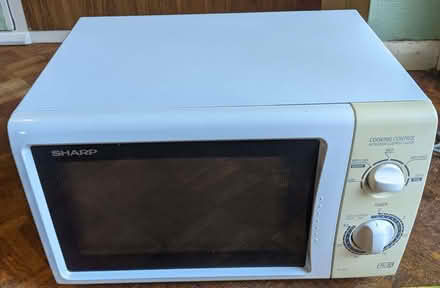 Photo of free Basic Microwave (Yeading UB4) #1