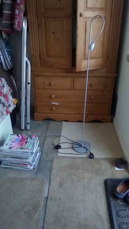 Photo of free Floor lamp, Gardeners World mags (Hitchin SG4) #1