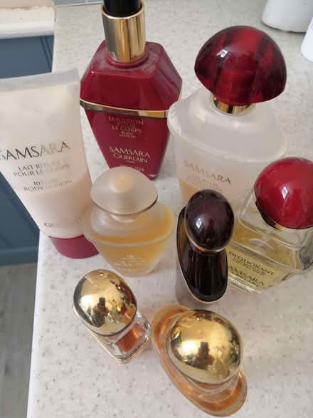 Photo of free Samsara by Guerlain part used perfumes (Grandpont OX1) #1