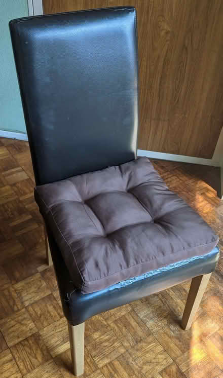 Photo of free 5 Dining Chairs (Yeading UB4) #1