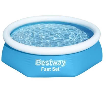 Photo of free Bestway paddling pool with pump (Chesham HP5) #1