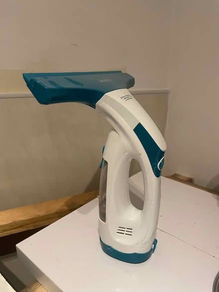 Photo of free Steamer - no charger (Kendal LA9) #2