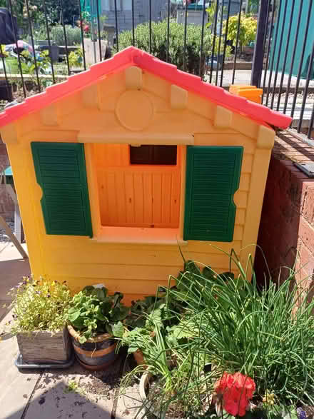 Photo of free Child's Wendy House (The Mere SY12) #1