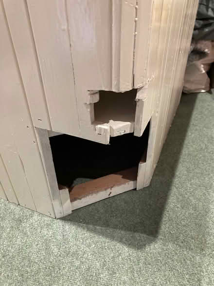 Photo of free solid pine corner cabinet for TV (Stainton CA11) #3