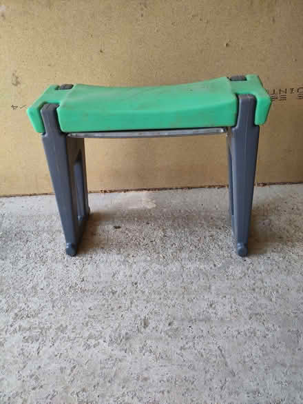 Photo of free Garden Kneeler (North Tonbridge TN10) #1
