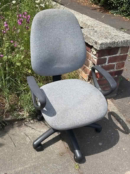 Photo of free Grey office desk chair (Shoreham BN43) #1