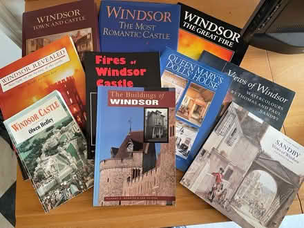 Photo of free Windsor and Windsor Castle books (Sunningdale) #1