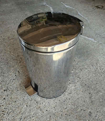 Photo of free Pedal bin (Kings Langley WD4) #1