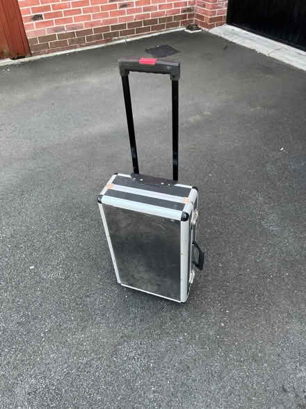 Photo of free Tool case on wheels (Harlow Fields DE22) #3