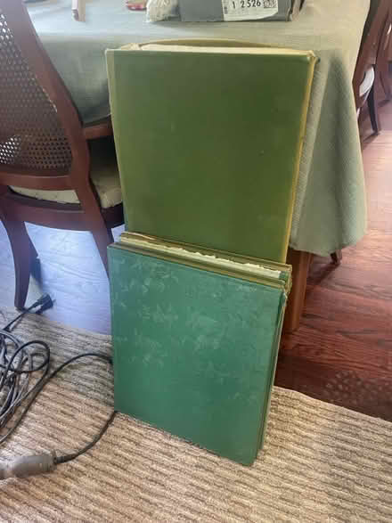 Photo of free Wood Dining Room Table (Somers, NY) #3