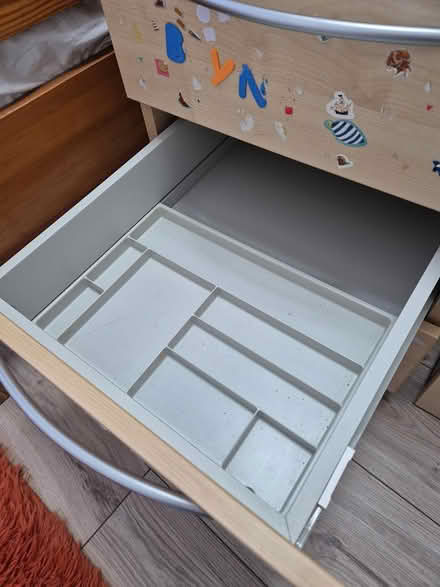 Photo of free 2x drawers (UB5 Northolt) #1