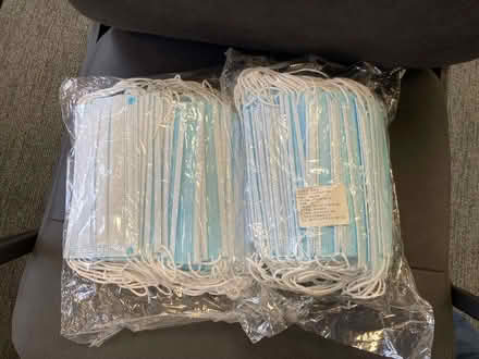 Photo of free Single use face masks (approx 200) (Finchley Church End N3) #1