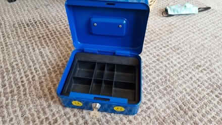 Photo of free Cash box (BR3) #2