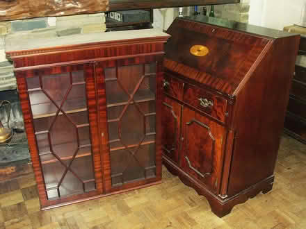 Photo of free Display/writing desk/cupboard (Havant PO9) #1