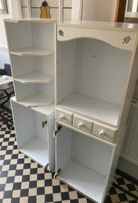 Photo of free 4 kitchen units - old but sturdy (Honor Oak SE23) #3