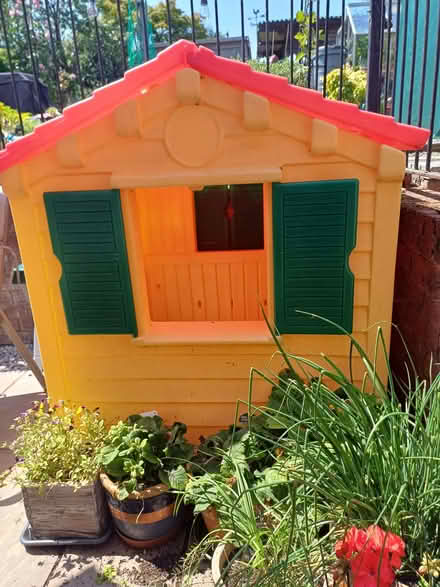 Photo of free Child's Wendy House (The Mere SY12) #2