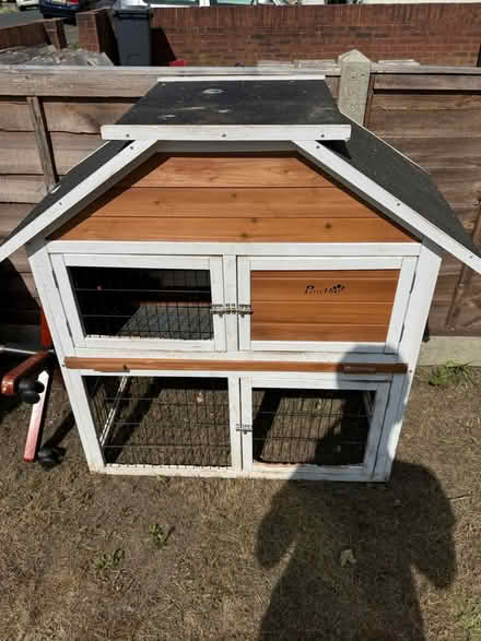 Photo of free Bunny Hutch good size (TW34AG) #2