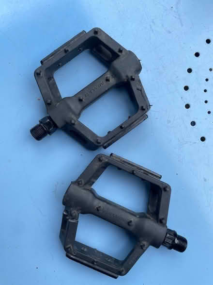 Photo of free Set of bike pedals (Sw12, Balham Grove) #1