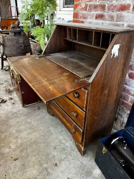 Photo of free Desk (West Santa Rosa) #1