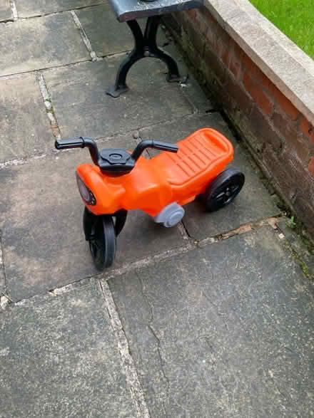 Photo of free Sit in vehicle for a toddler (Horwich BL6) #1