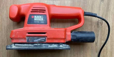Photo of free Black and Decker sander (Fleetville AL1) #1
