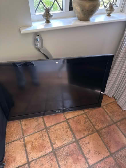 Photo of free Lg tv (GU10) #1