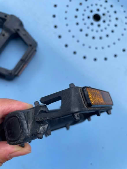 Photo of free Set of bike pedals (Sw12, Balham Grove) #2