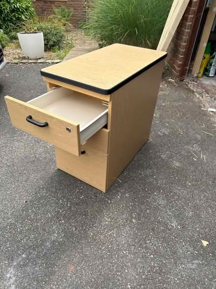 Photo of free Desk draws (Maidenhead SL6 4) #2