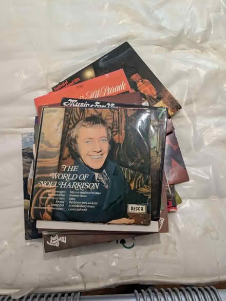 Photo of free Lps (BD2) #1