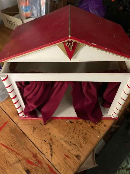 Photo of free Toy theatre (Vauxhall SE11) #2