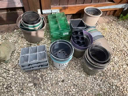 Photo of free Plastic planting pots (Thame OX9) #1