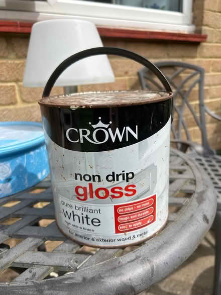 Photo of free Gloss paint white (BR6) #1