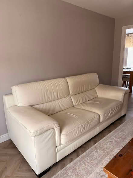 Photo of free Leather 3 piece suite (Nuneaton CV10) #1