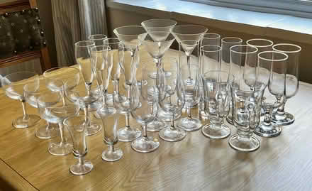 Photo of free A collection of wine, bubbly and other glasses (Twyford RG10) #1