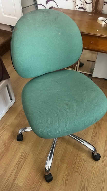 Photo of free Office chair (Thornhill lees Dewsbury) #1