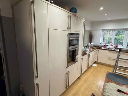 Photo of free Cream kitchen doors (Leigh on sea SS9) #1
