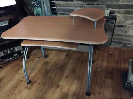 Photo of free Computer desk (BD9) #3