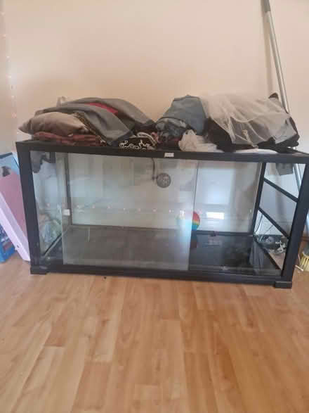 Photo of free 4ft Komodo Snake Viv (Sherburn in Elmet LS25) #2