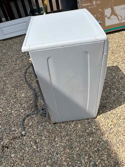 Photo of free Washing machine (Kt5 9pw) #1