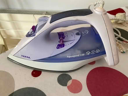 Photo of free Steam iron (Chiswick W4) #2