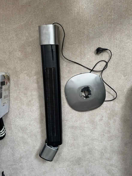 Photo of free Broken but functioning tower fan (SE13) #4