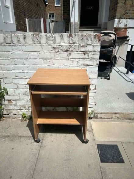 Photo of free PC / Laptop table (N1 Dalston) #1