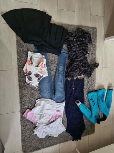 Photo of free Older Teens Girl's Clothes Bundle (fits size 8/10) (Christleton CH3) #2