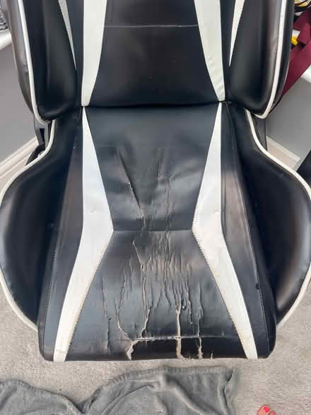 Photo of free Gaming chair (Borrowash DE72) #2