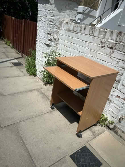 Photo of free PC / Laptop table (N1 Dalston) #4